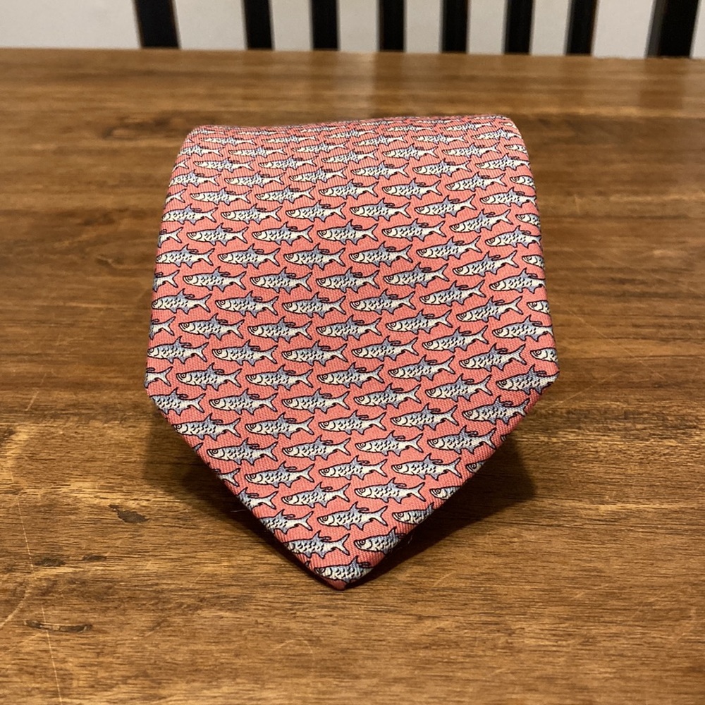 Vineyard Vines Pink Fish Tie